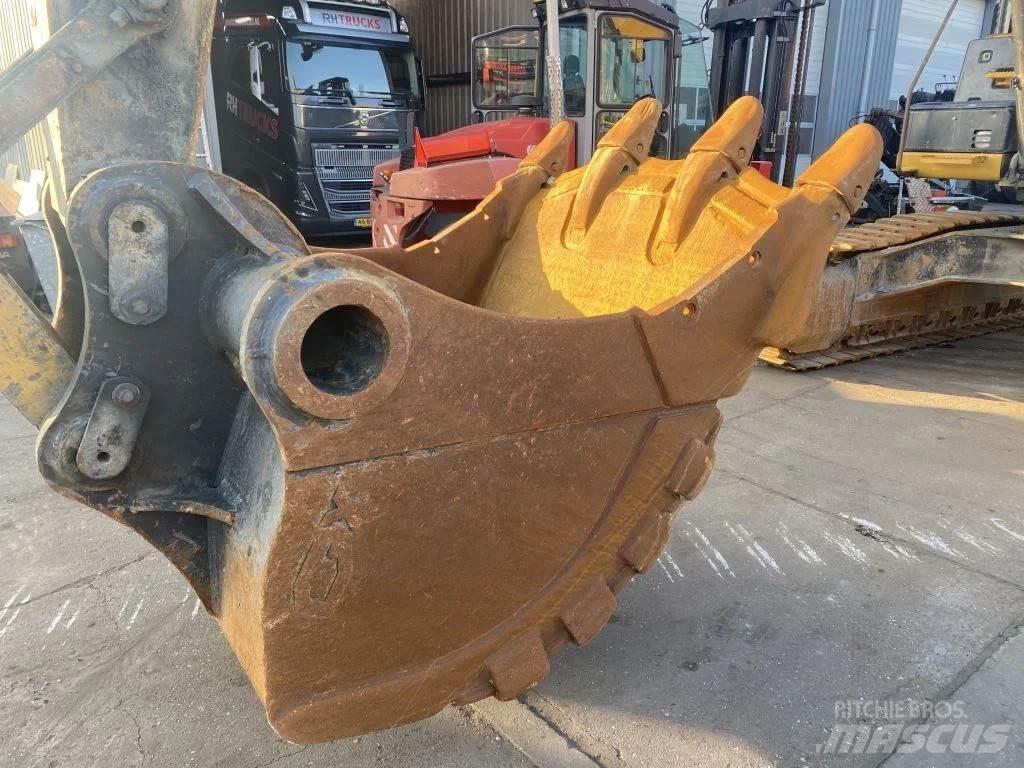CAT 336EL Гусеничні екскаватори