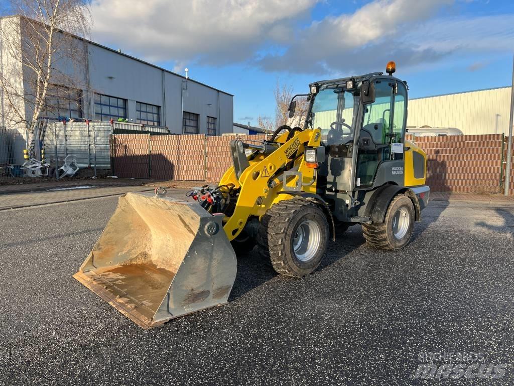 Wacker Neuson WL 32 Фронтальні навантажувачі
