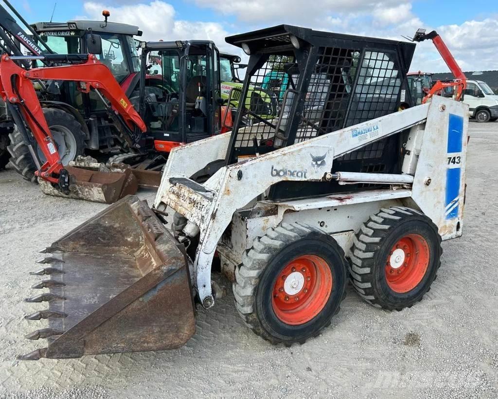 Bobcat 743 Міні-навантажувачі