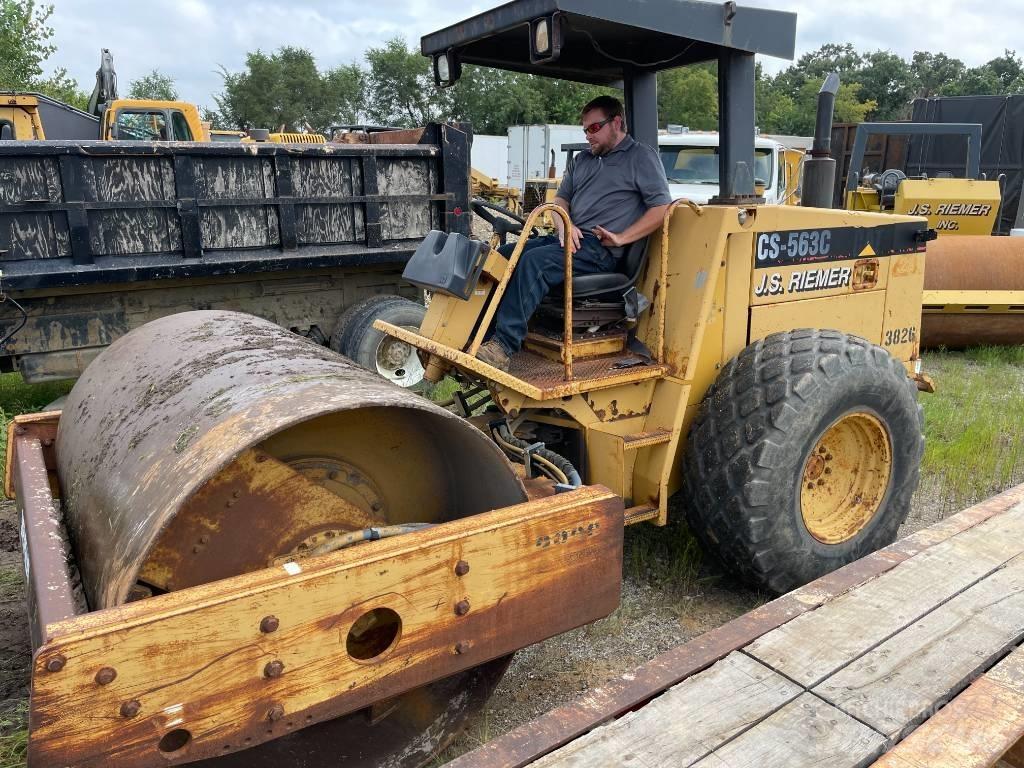 CAT CS-563C Грунтові котки