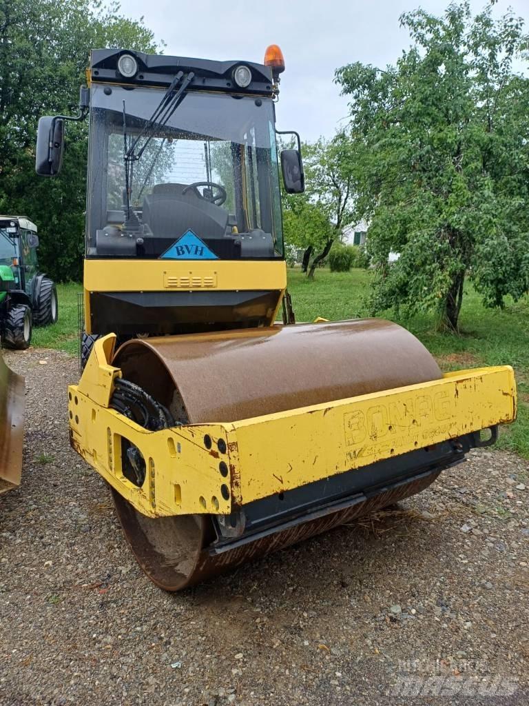 Wacker Neuson ET 90 Середні екскаватори 7т. - 12т.