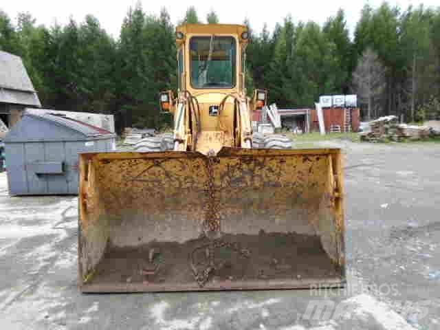 John Deere 544 A Фронтальні навантажувачі