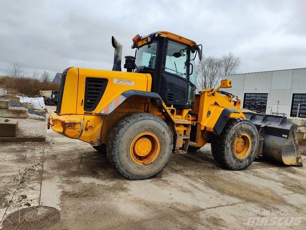 JCB 436 Фронтальні навантажувачі