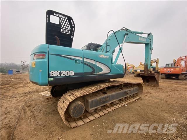Kobelco SK 200 Гусеничні екскаватори