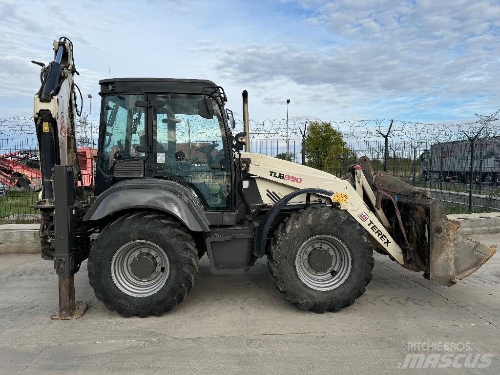 Terex TLB 990 Екскаватори-навантажувачі