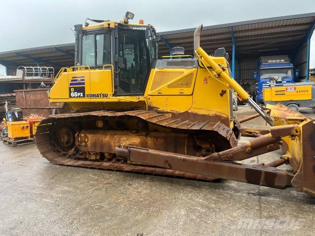 Komatsu 65 PX-17 Гусеничні бульдозери