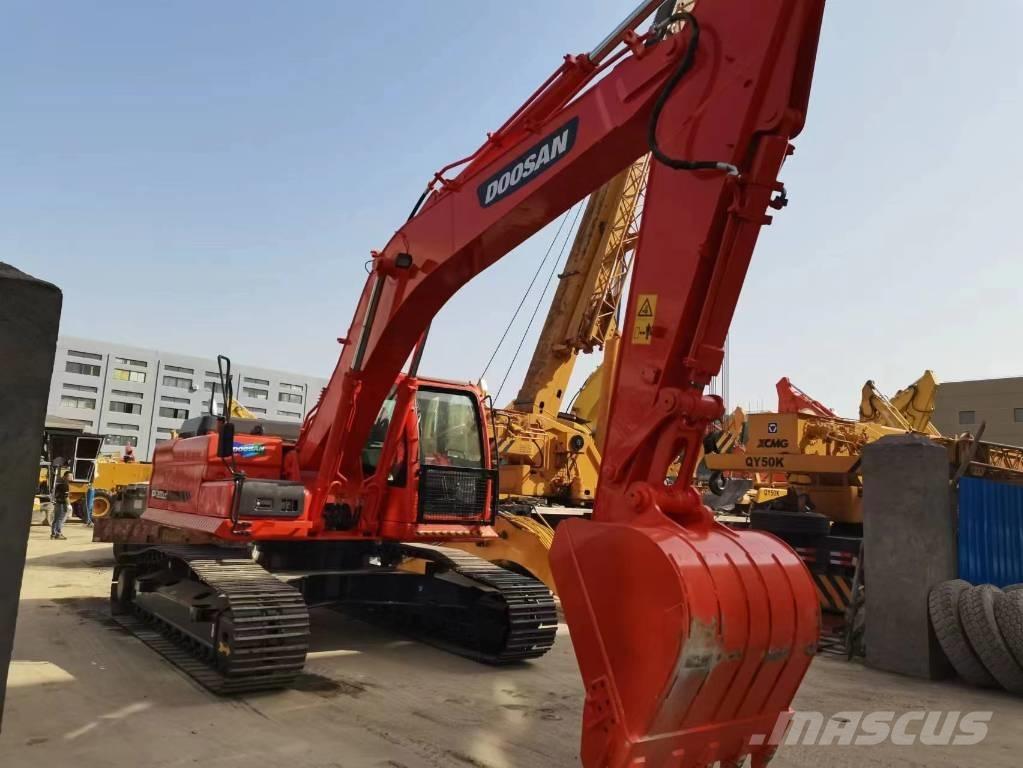 Doosan DX 300 Гусеничні екскаватори