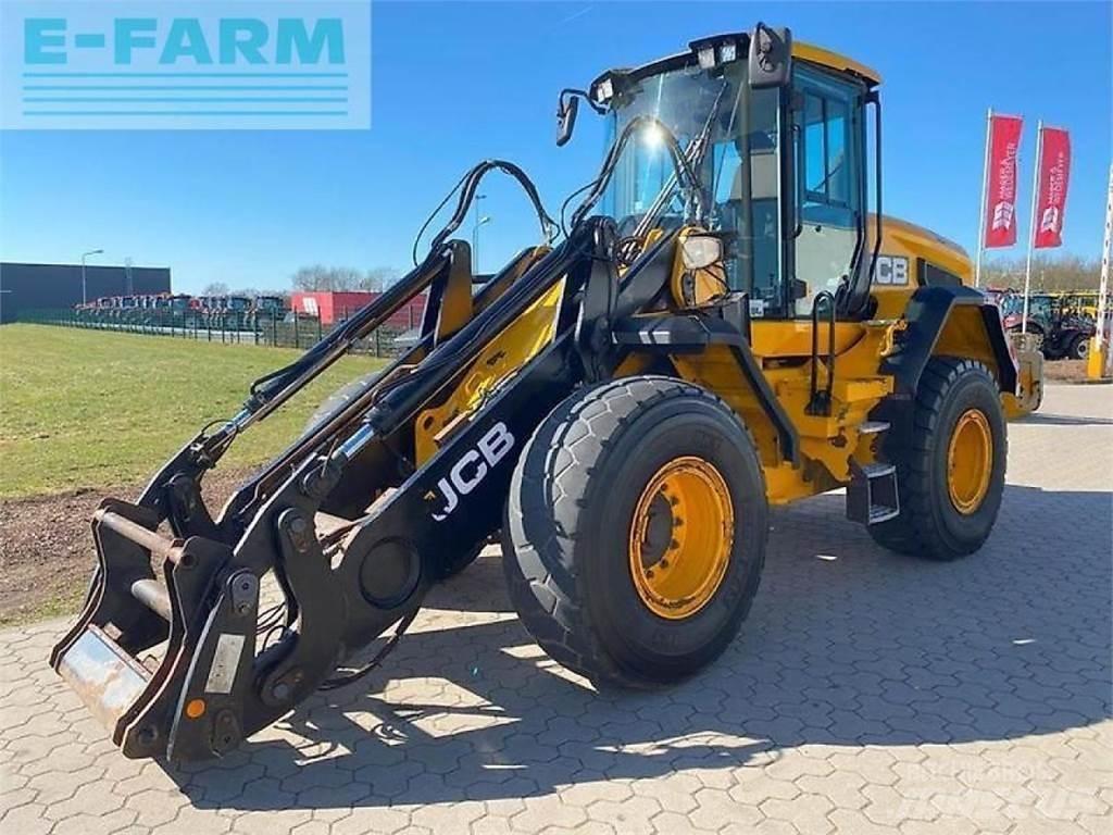 JCB 437 ht Міні-екскаватори < 7т