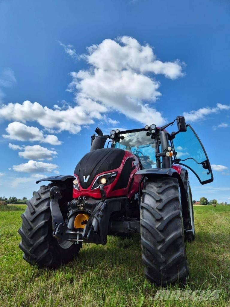Valtra T 194 Hitech Трактори