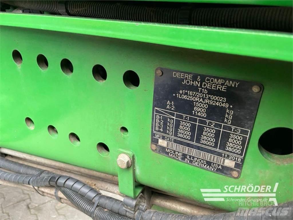 John Deere 6250 R Трактори