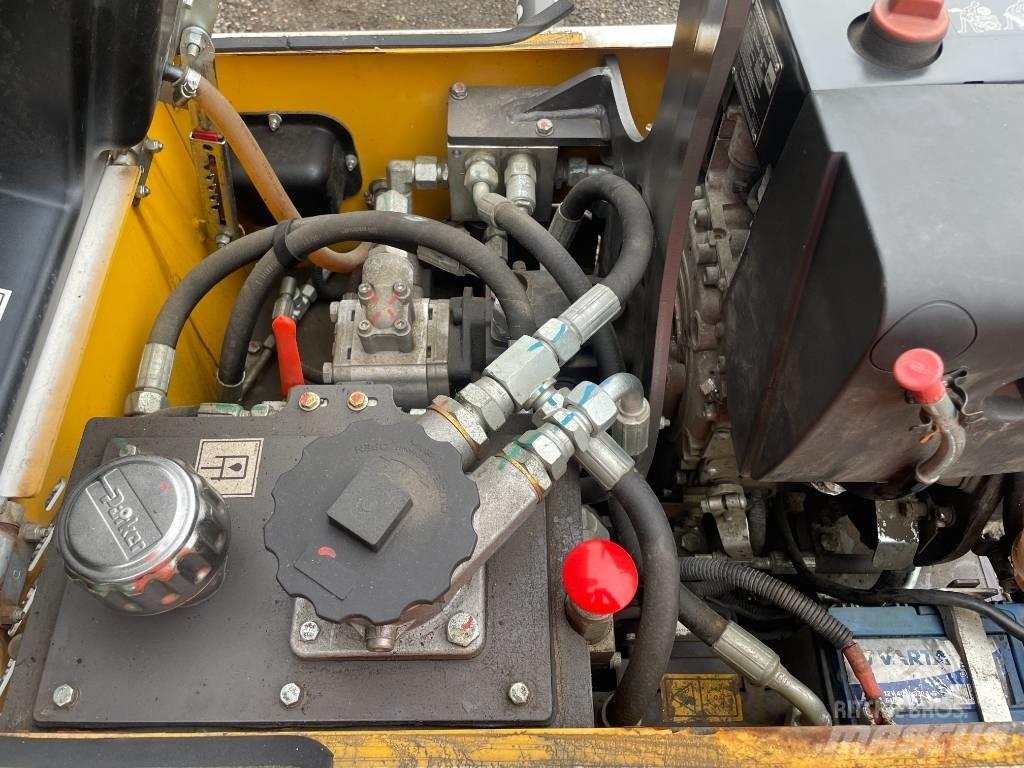 Mecalac MBR 71 Грунтові котки