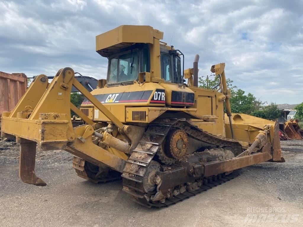 CAT D 7 R Гусеничні бульдозери