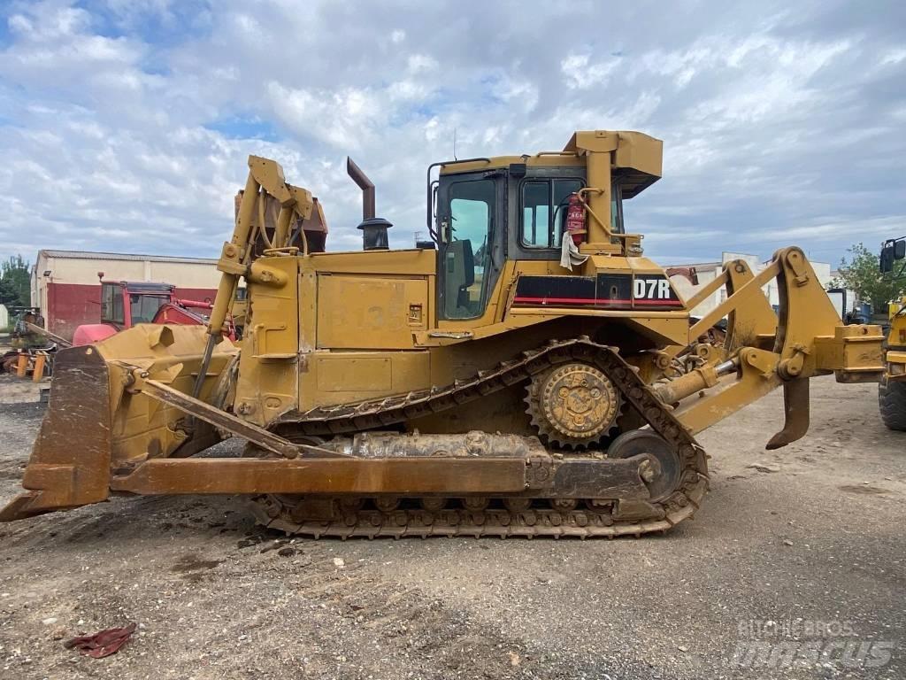 CAT D 7 R Гусеничні бульдозери
