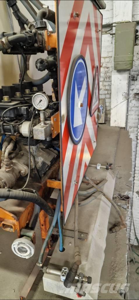 Ausa B 200 H Підмітальні машини