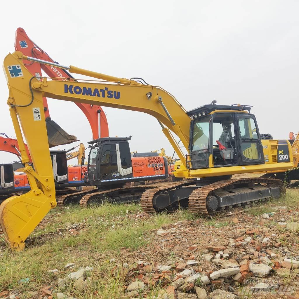 Komatsu PC200-8 Гусеничні екскаватори