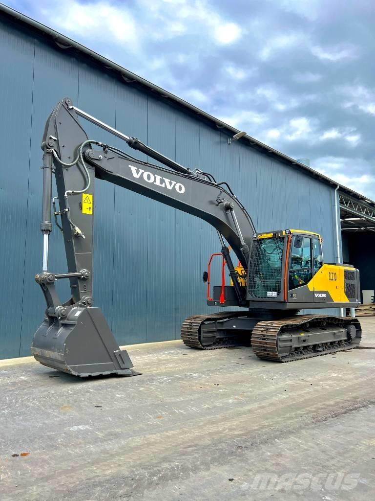Volvo EC210 Гусеничні екскаватори