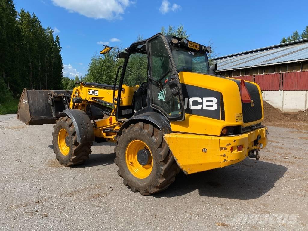JCB TM320S Телескопічний навантажувач