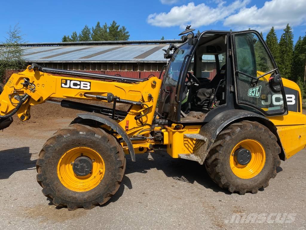 JCB TM320S Телескопічний навантажувач