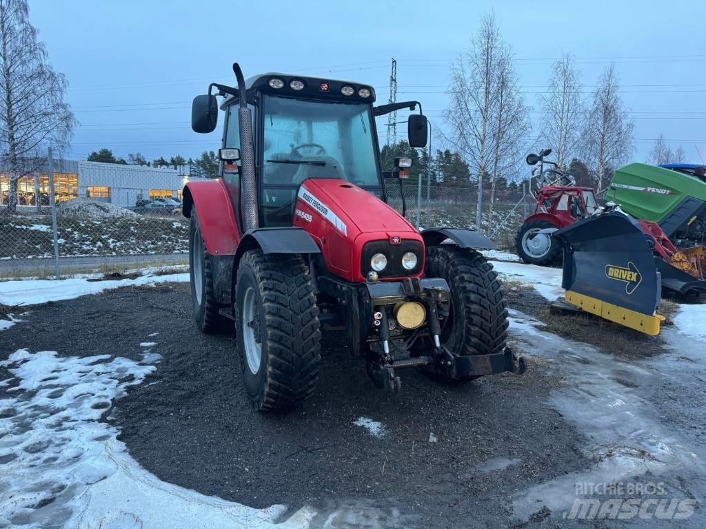 Massey Ferguson 5455 Трактори