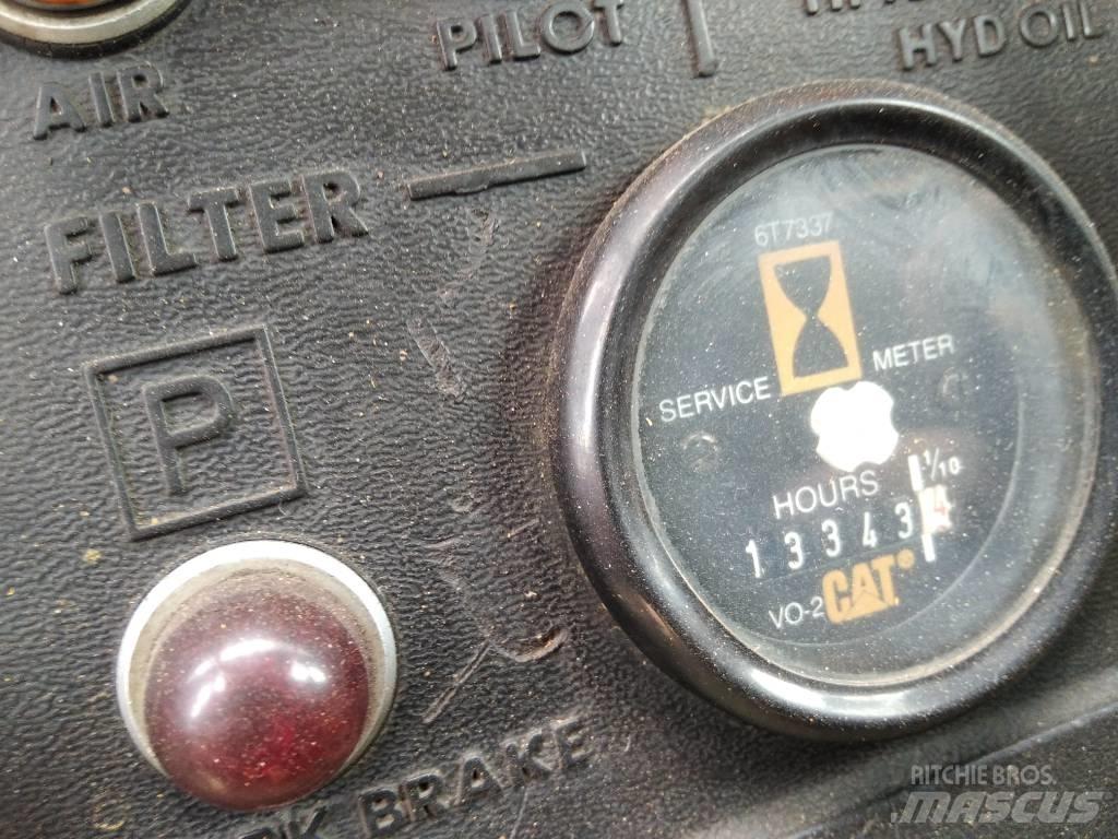CAT 988 B Фронтальні навантажувачі