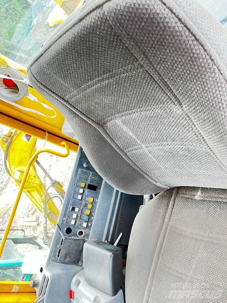 Volvo L 120 E Фронтальні навантажувачі
