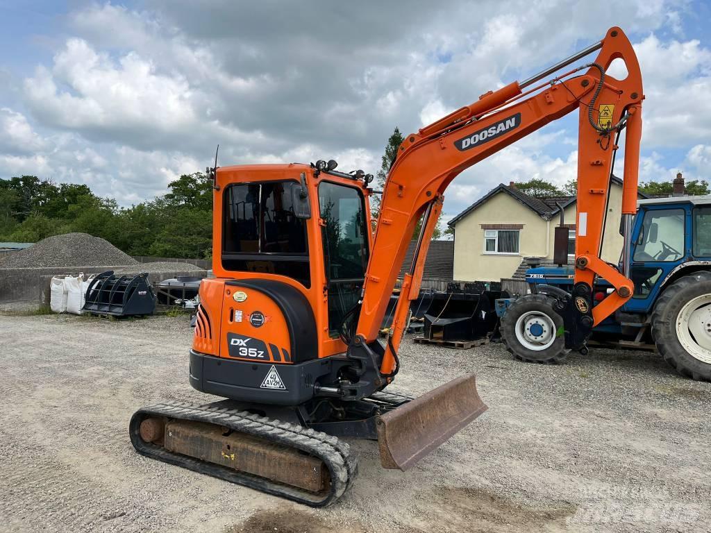 Doosan DX35Z Міні-екскаватори < 7т