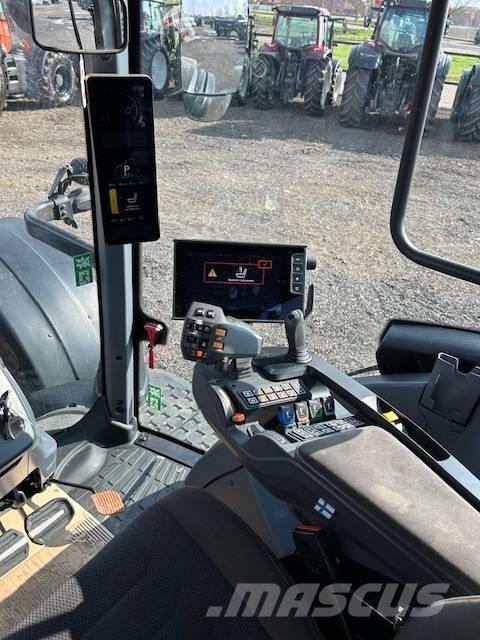 Valtra T 235 D Трактори