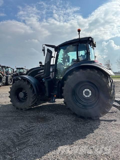 Valtra T 235 D Трактори