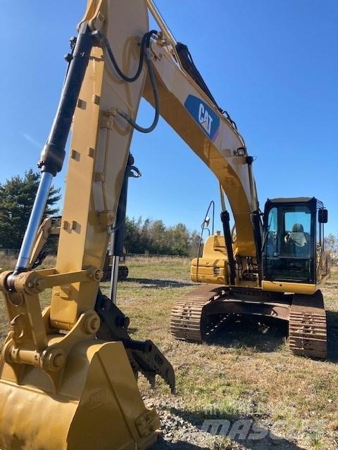 CAT 320 D Гусеничні екскаватори