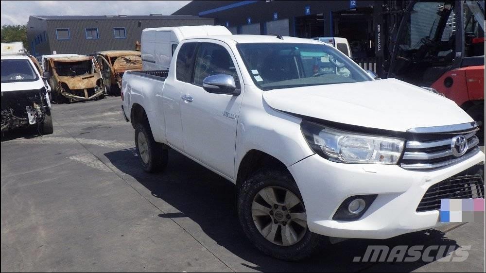 Toyota Hilux 4 Пікапи / Бічне розвантаження