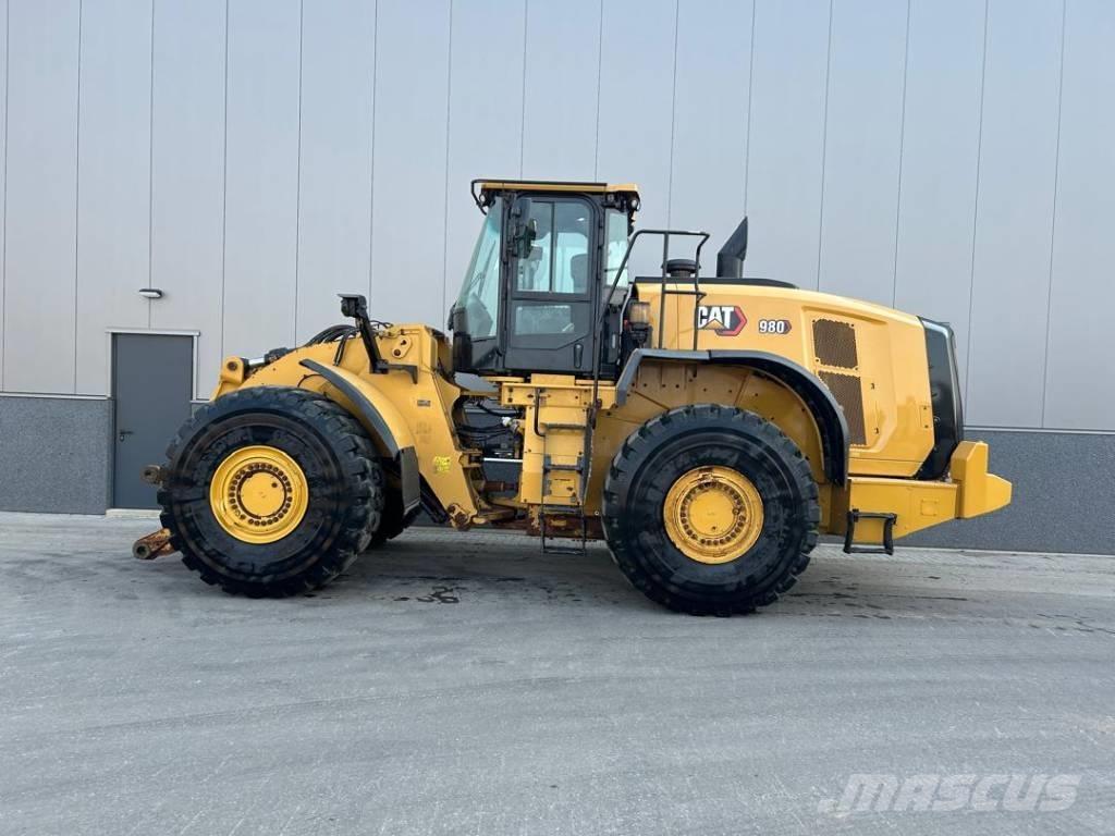 CAT 980 Фронтальні навантажувачі