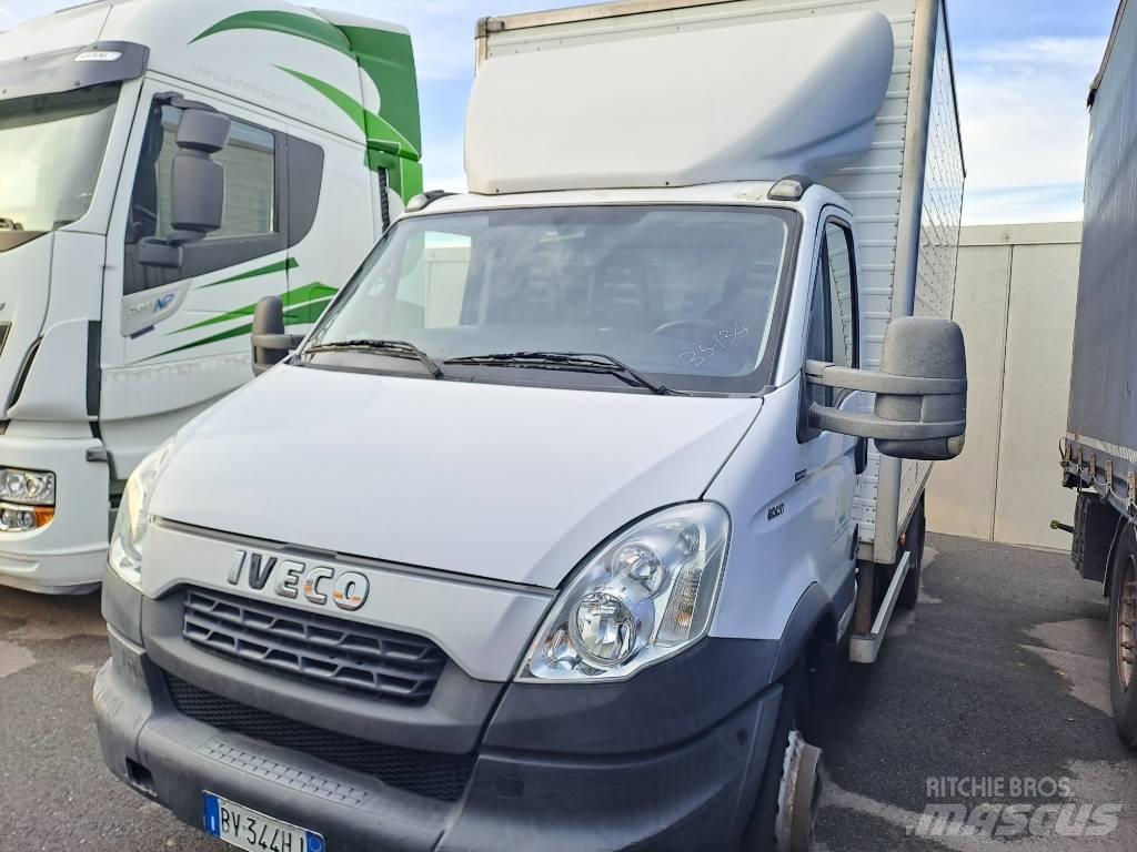 Iveco DAILY 60C17 Фургони