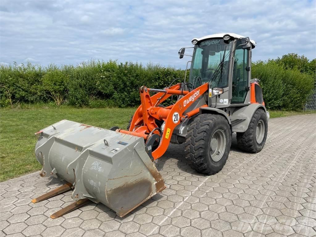 Atlas AR420 Фронтальні навантажувачі