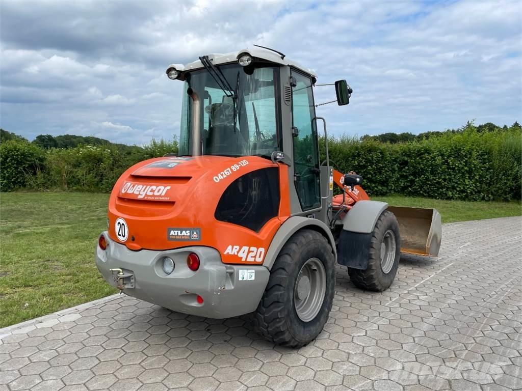 Atlas AR420 Фронтальні навантажувачі