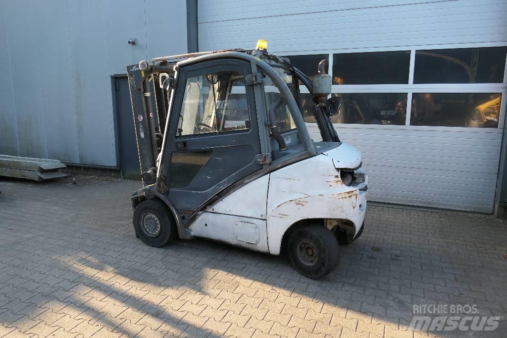 Linde H 30 D Дизельні навантажувачі