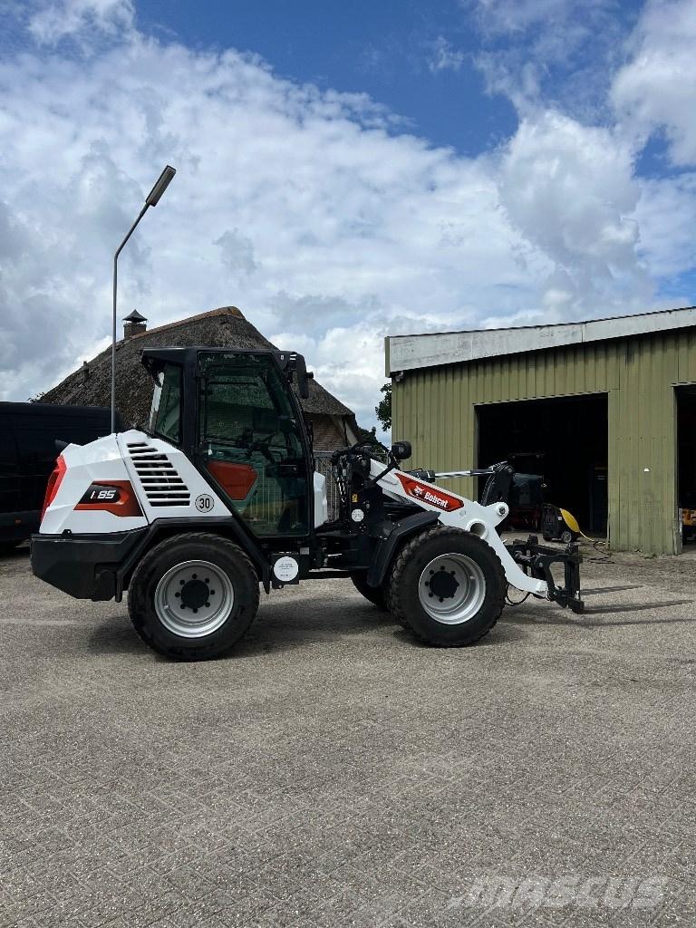 Bobcat L 85 Фронтальні навантажувачі