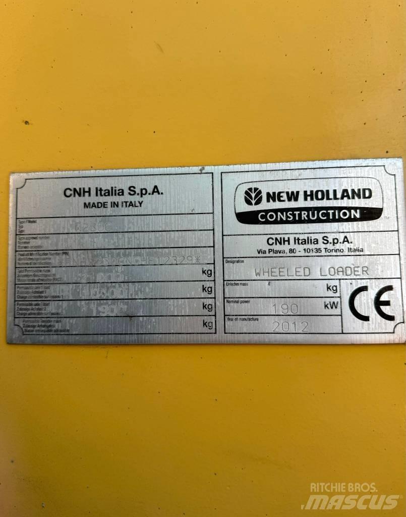 New Holland W 230 C Фронтальні навантажувачі