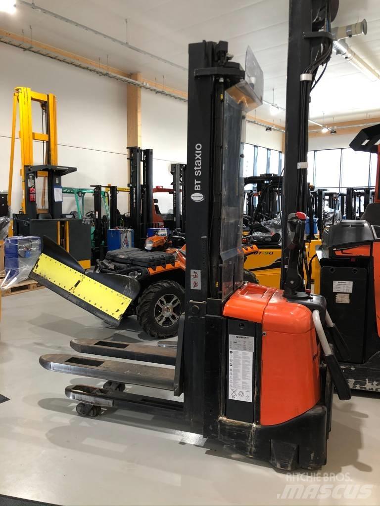 BT SPE 160 L Самохідні електроштабелери