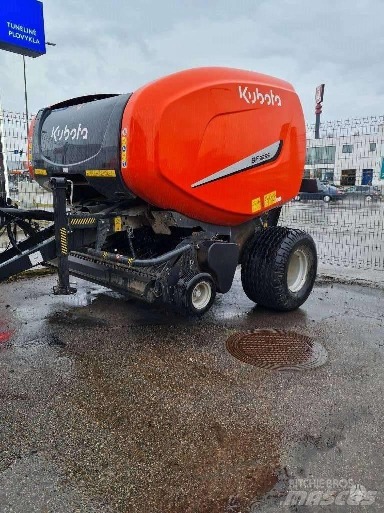 Kubota BF 3255 Рулонні прес-підбирачі