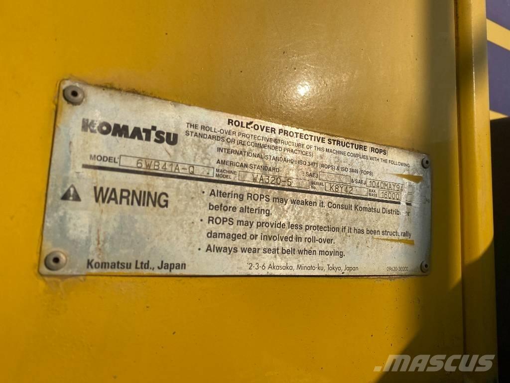 Komatsu WA 320-5 Фронтальні навантажувачі