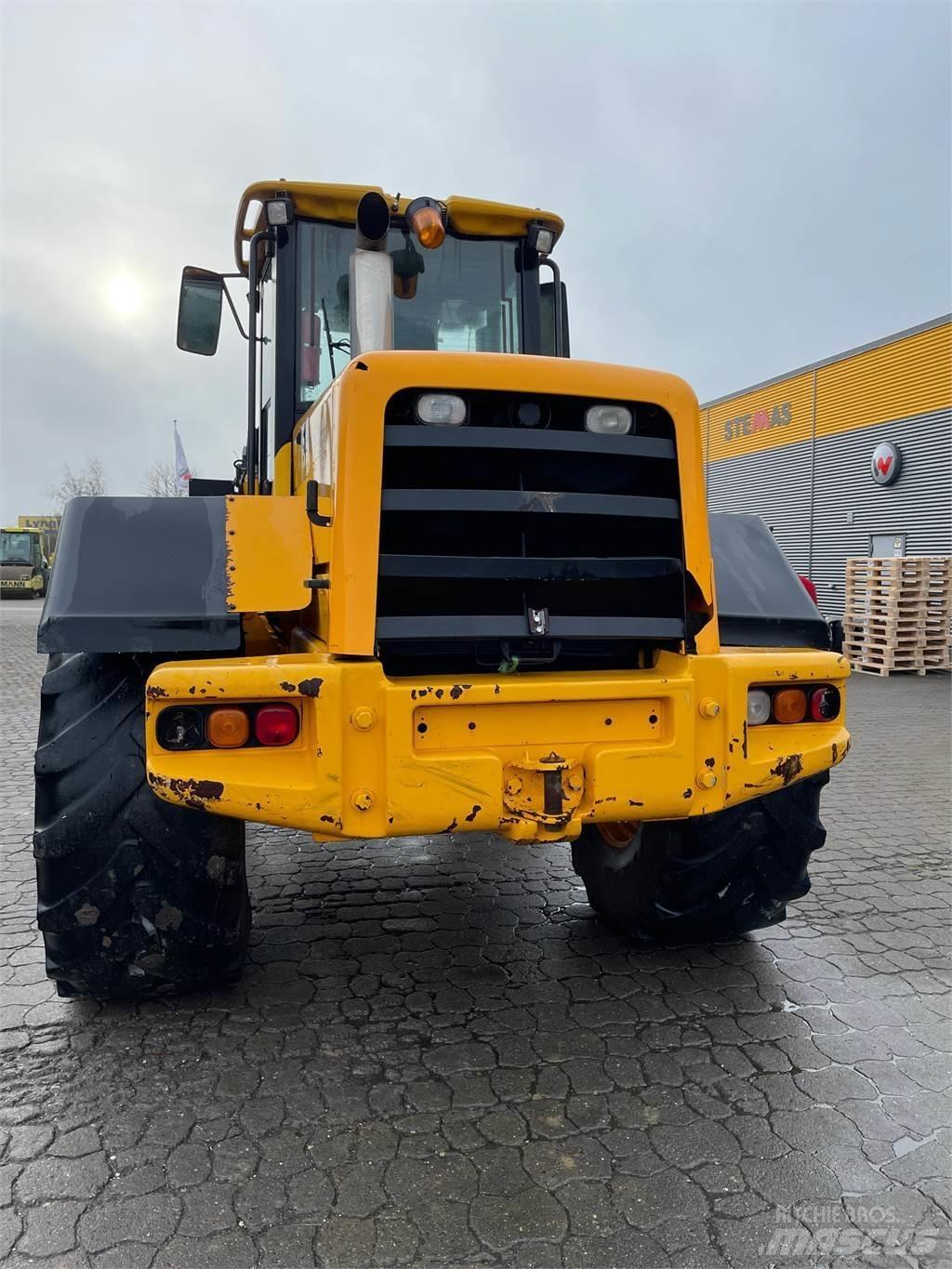 JCB 416S Фронтальні навантажувачі