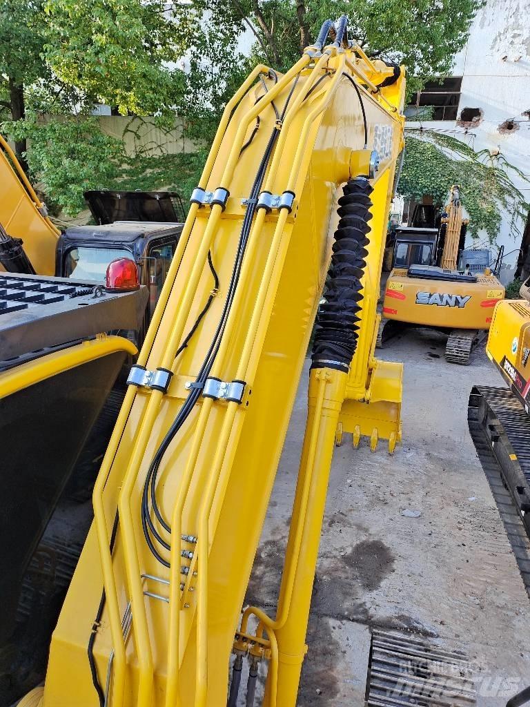 Komatsu PC 200-8 Гусеничні екскаватори