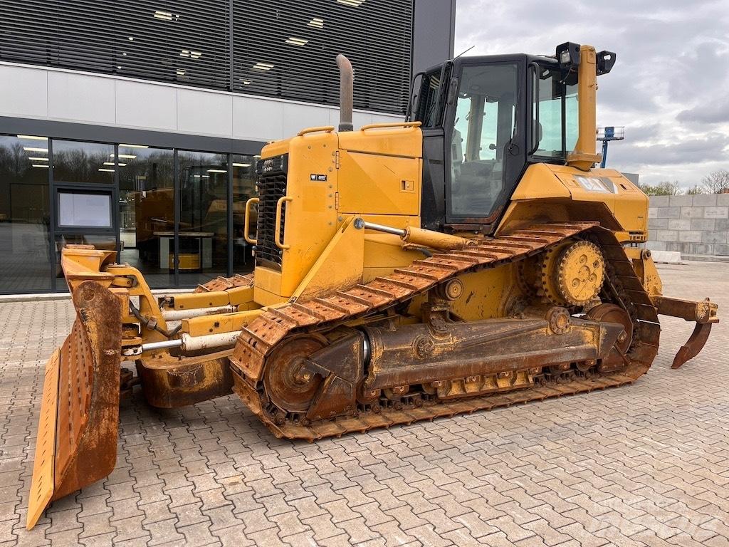 CAT D6N XL Гусеничні бульдозери