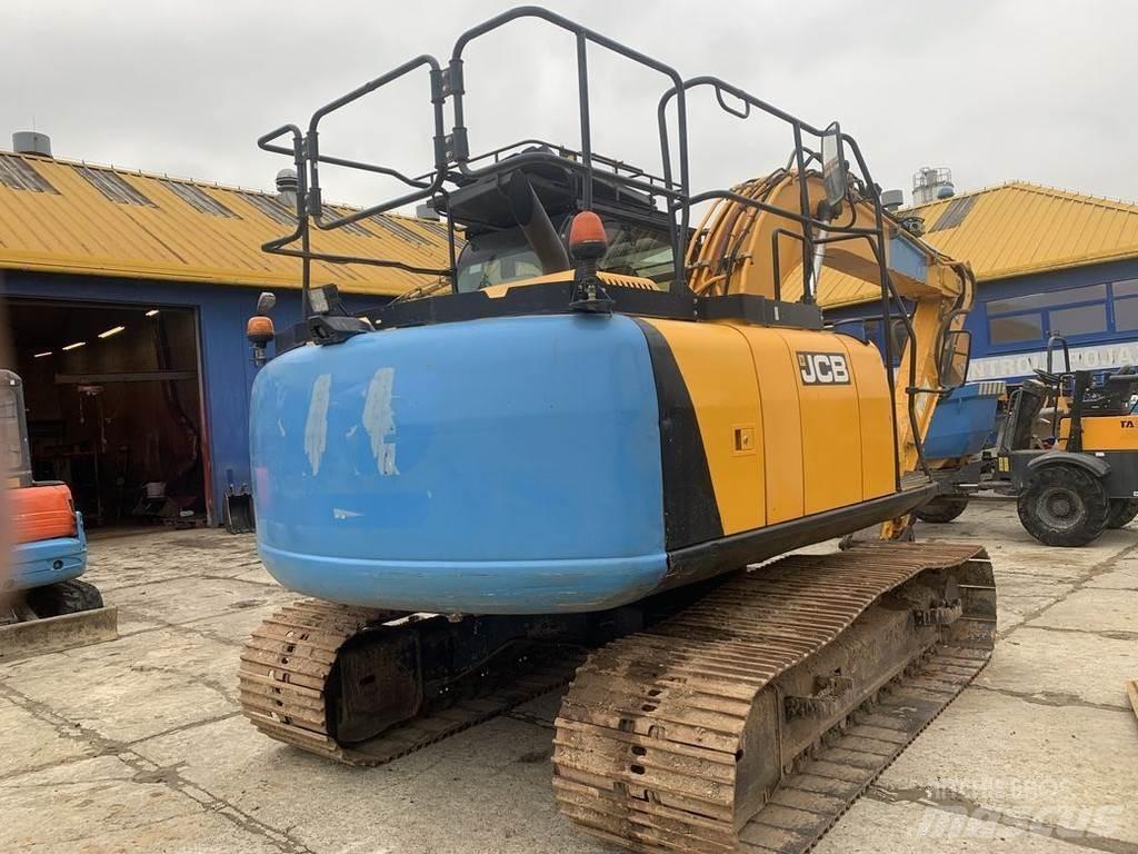 JCB JS130 Гусеничні екскаватори