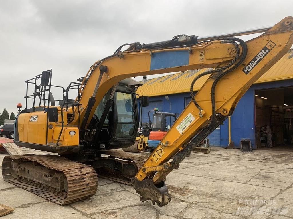 JCB JS130 Гусеничні екскаватори