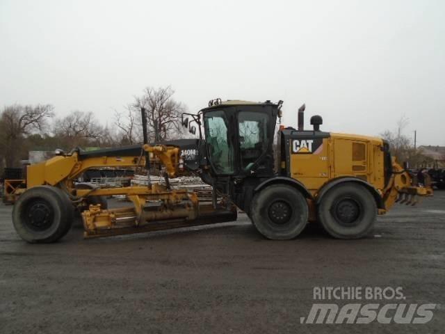 CAT 140 M 2 AWD Грейдери