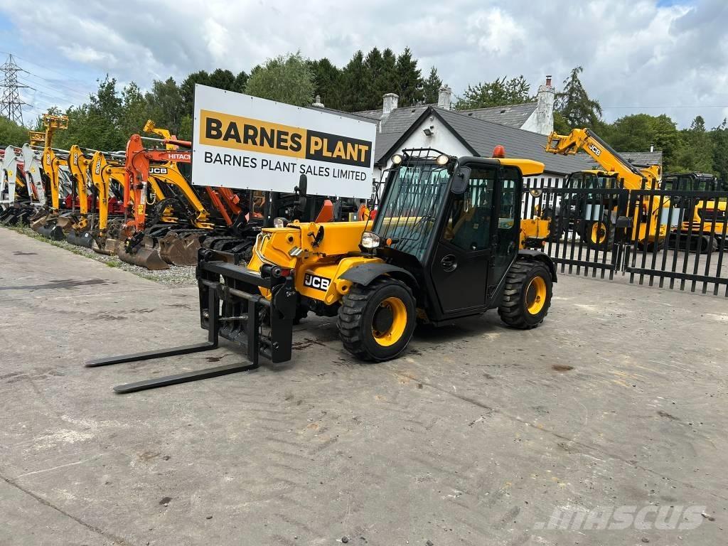 JCB 525-60 Телескопічні навантажувачі