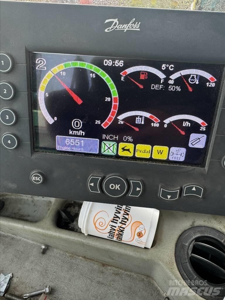 Lännen 8600I Екскаватори-навантажувачі