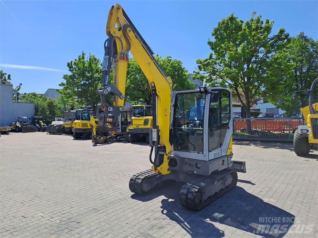 Wacker Neuson ET42 Гусеничні екскаватори
