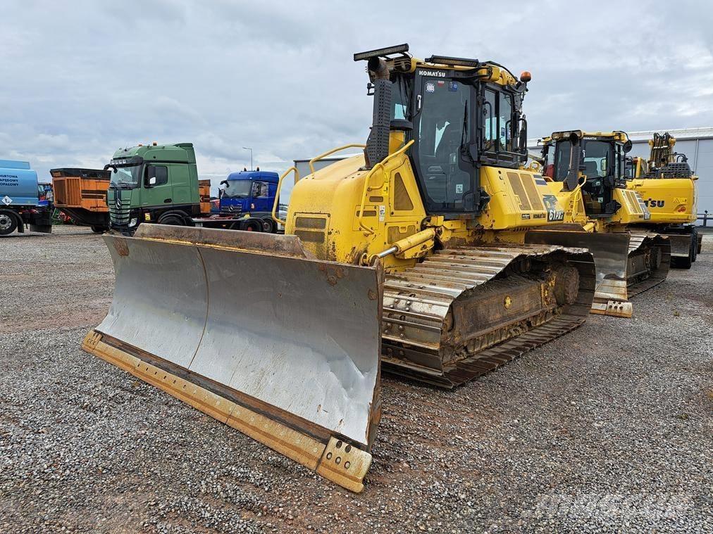 Komatsu D 61 PXi-24 Гусеничні бульдозери